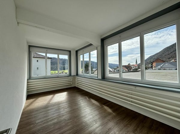 St-Imier, bel appartement de 2.5 pièces de type loft avec jardin privatif 6