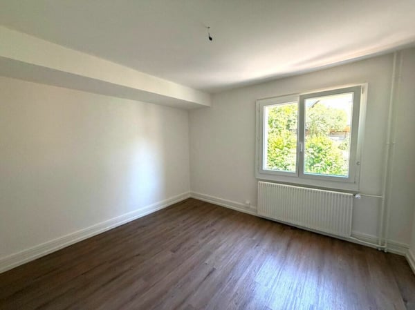 St-Imier, joli appartement rénové de 2.5 pièces au 2ème étage 4