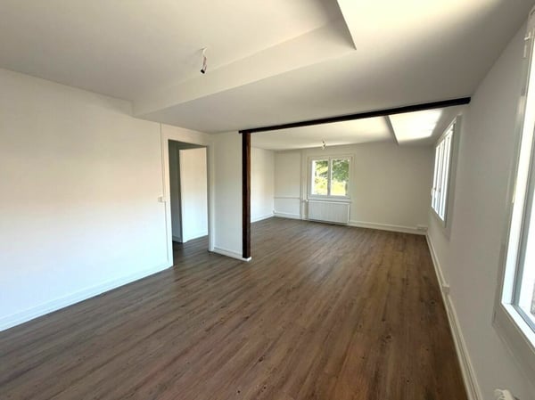 St-Imier, joli appartement rénové de 2.5 pièces au 2ème étage 8