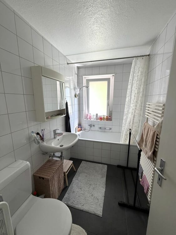 La Neuveville, magnifique appartement de 2.5 pièces au rez inférieur avec balcon 3