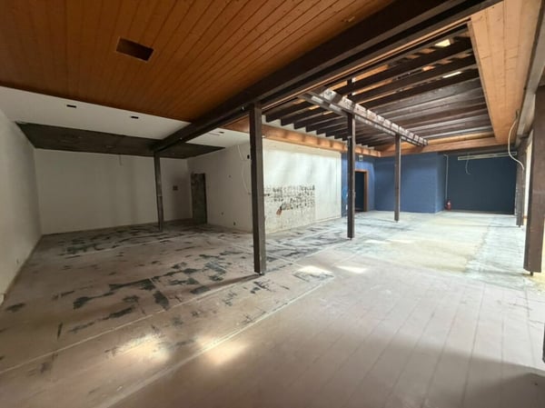 St-Imier, bureau / cabinet idéalement situé de 260 m2 2