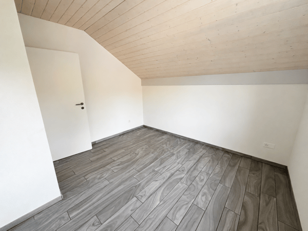 Tavannes, magnifique duplex de 5.5 pièces au 1er/2ème avec balcon 11