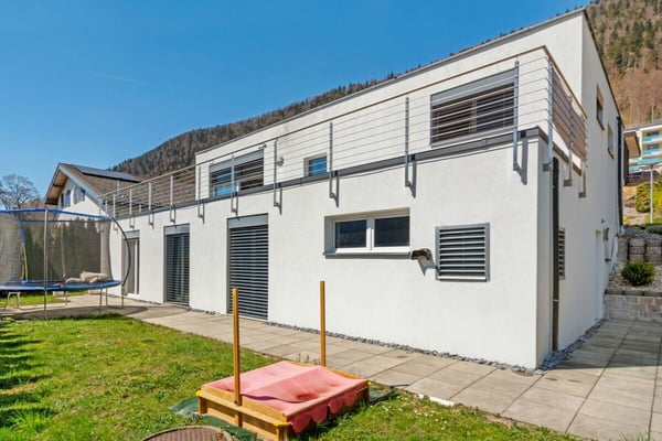 St-Imier, magnifique villa de 5.5 pièces avec jardin et carport 1