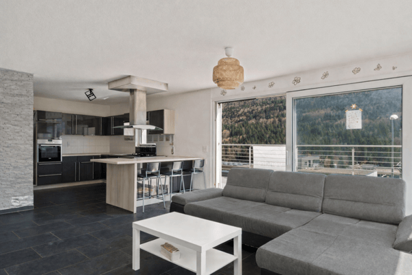 St-Imier, magnifique villa de 5.5 pièces avec jardin et carport 4