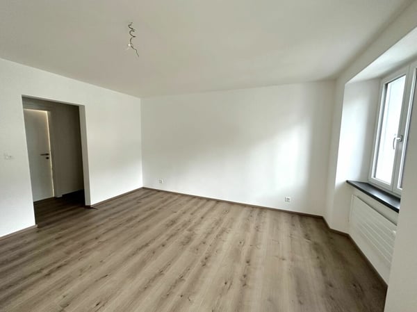 Sonvilier, maison de 5.5 pièces rénovée avec une surface louée 7