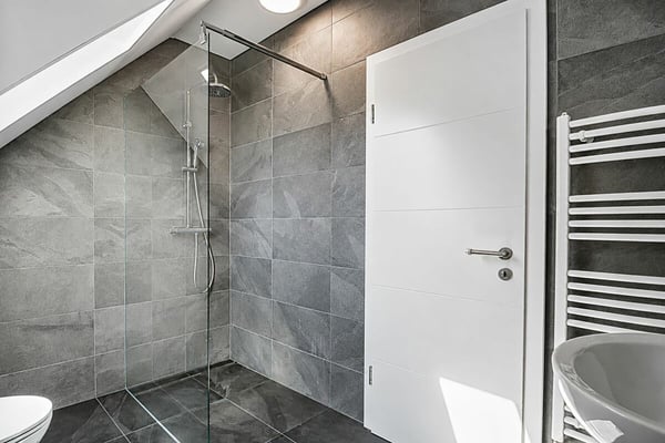 Sonvilier, maison de 5.5 pièces rénovée avec une surface louée 14