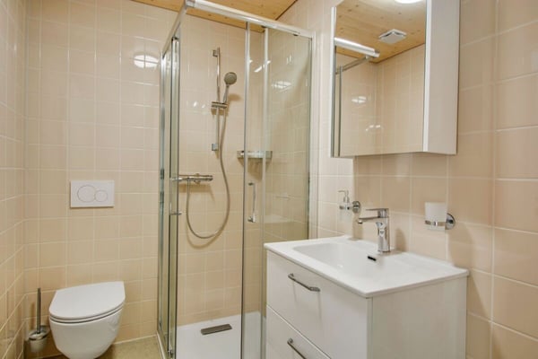 Corgémont, magnifique appartement de 2.5 pièces, ascenseur, balcon 6