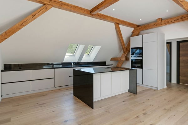Courtelary, magnifique appartement de 4.5 pièces dans les combles 2