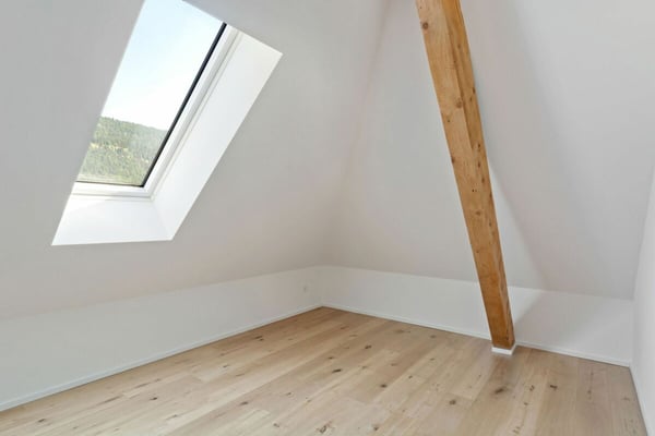 Courtelary, magnifique appartement de 4.5 pièces dans les combles 9
