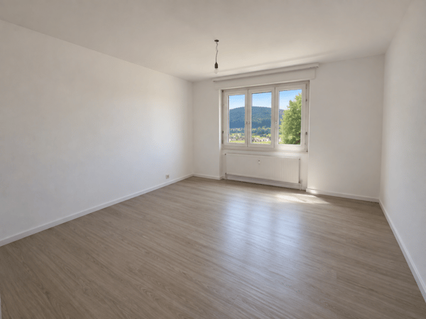 Tramelan, joli appartement de 2.5 pièces au 2ème étage avec balcon et vue dégagée 1