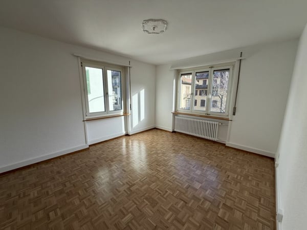 Tavannes, bel appartement de 3.5 pièces au 2ème étage avec ascenseur 6