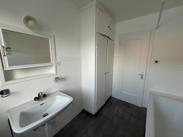 Tavannes, bel appartement de 3.5 pièces au 2ème étage avec ascenseur 4
