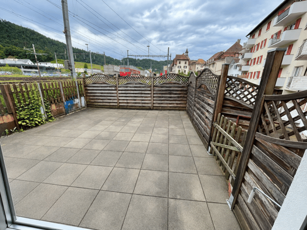 Tavannes, jolie maison de 5.5 pièces rénovée avec terrasse 2