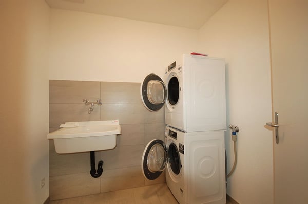 Grosszügige 5.5-Zimmer-Maisonette-Terrassenwohnung 16