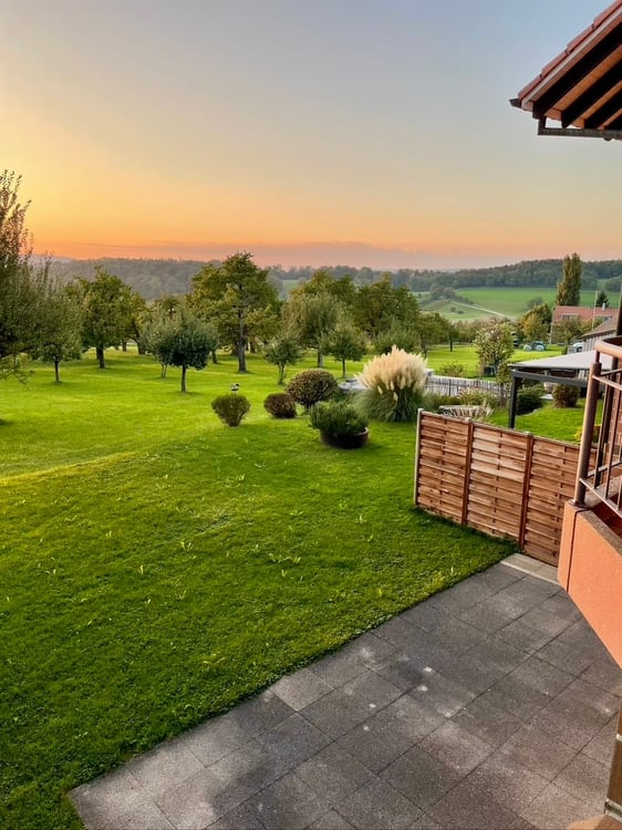 Charmantes Doppeleinfamilienhaus an sonniger Lage in Metzerlen-Mariastein 12