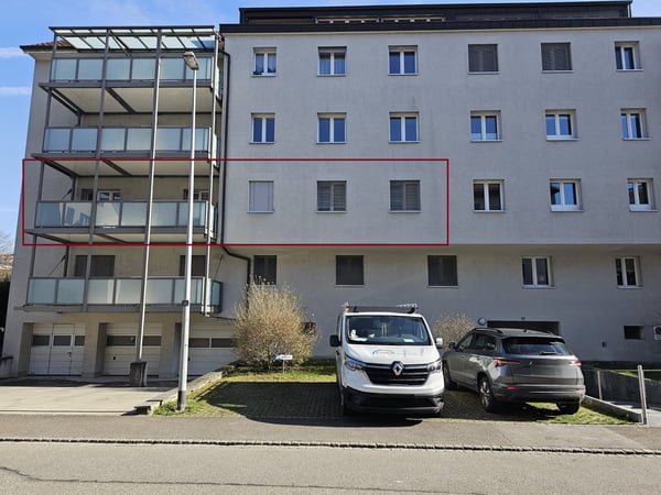 Ruhiges Wohnen, nah in der City in 4-Zimmer-Wohnung mit Balkon inkl. 1 Parkplatz in Binningen 1