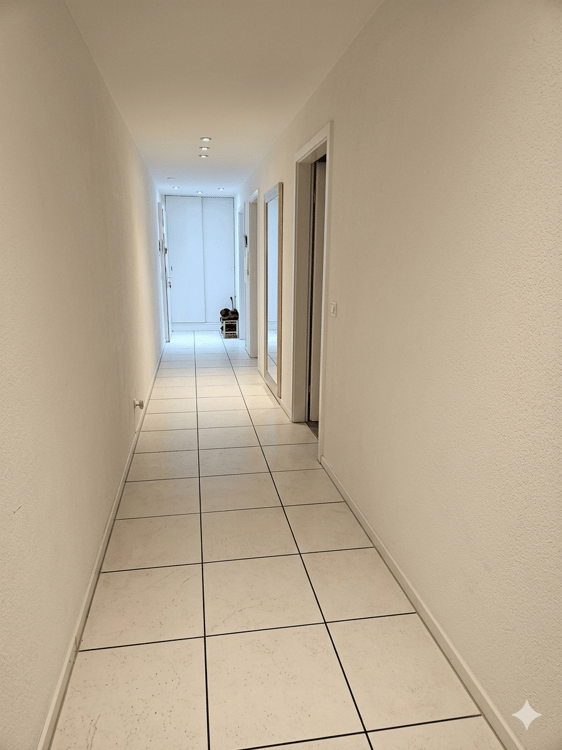 Ruhiges Wohnen, nah in der City in 4-Zimmer-Wohnung mit Balkon inkl. 1 Parkplatz in Binningen 2