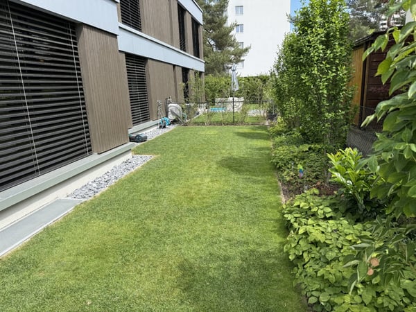 Moderne 3.5-Zimmer-Wohnung mit Wintergarten und Gartenbereich in Reinach 12