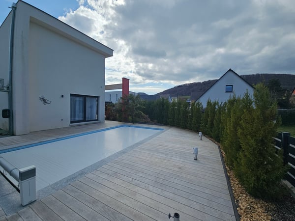 Modernes 6-Zimmer-Einfamilienhaus mit Pool in ruhiger Lage von Leymen 51