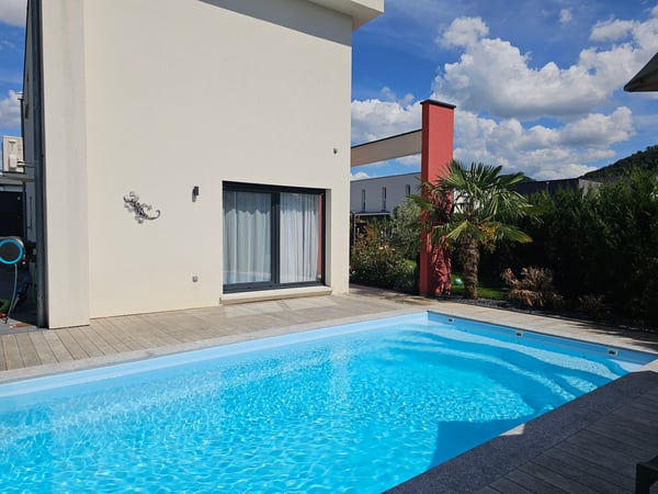 Modernes 6-Zimmer-Einfamilienhaus mit Pool in ruhiger Lage von Leymen 5