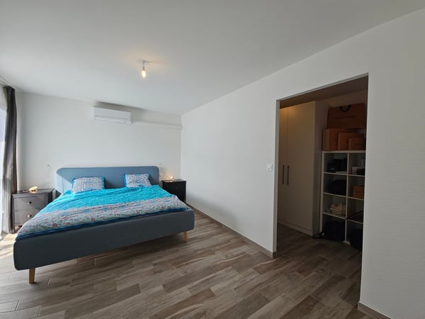 Modernes 6-Zimmer-Einfamilienhaus mit Pool in ruhiger Lage von Leymen 44