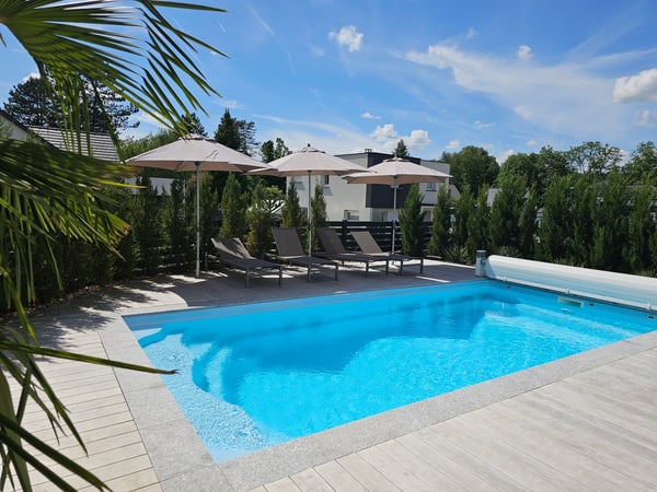 Modernes 6-Zimmer-Einfamilienhaus mit Pool in ruhiger Lage von Leymen 2