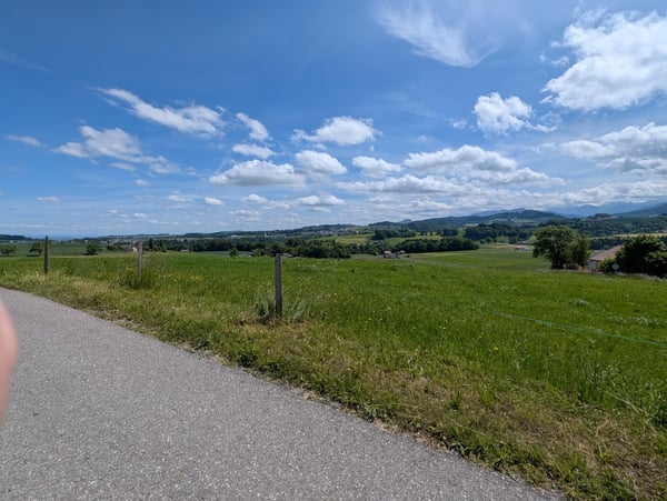 Offres à envoyer par email à terrain-voos@ik.me jusqu'au 15 décembre 2025 3