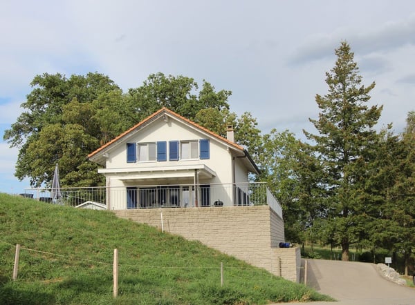Maison individuelle de 6.5 pièces - Grand jardin, piscine et magnifique vue 4