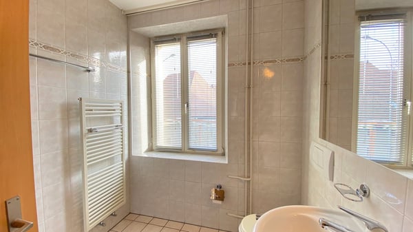 Vielseitige 1.5-Zimmer-Räumlichkeiten in historischem Gebäude in Bettlach 5