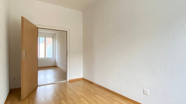 Helle und zentral gelegene Wohnung mit Schwedenofen 13