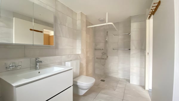 Helle und zentral gelegene Wohnung mit Schwedenofen 8