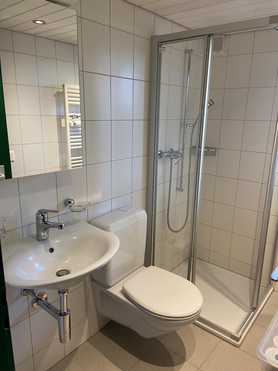 Charmante 2.5-Zimmer-Altbauwohnung mit Terrasse in Subingen 7