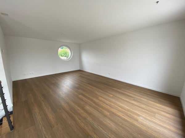 Grosse helle 4.5-Zimmer-Maisonettewohnung 2