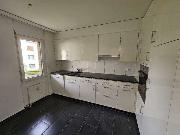 Helle 2.5-Zimmerwohnung mit grosszügiger Küche 3