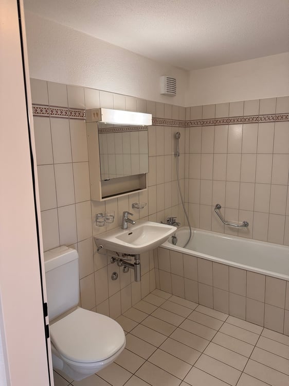 grosse 4,5-Zimmer-Zentrumswohnung nähe Altstadt 12