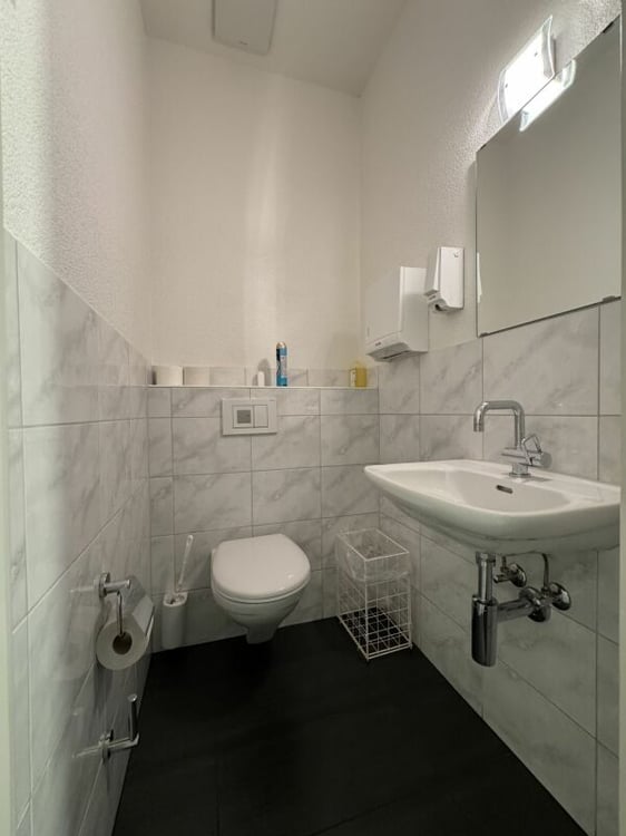 Gewerberäumlichkeit im Herzen von Biel 11