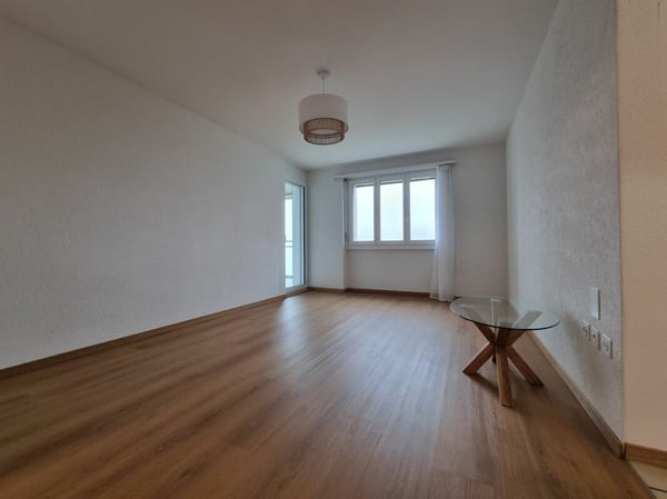 1-Zimmerwohnung im 4. OG zu vermieten 4