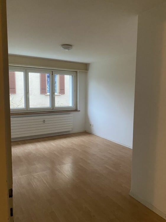 1.5-Zimmerwohnung mitten in Biel zu vermieten 3