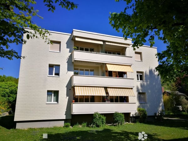 Charmante 3.5-Zimmer-Wohnung an zentraler Lage in Biel 1