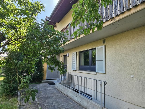 Modernes Wohnen in Aegerten - neuwertiges Studio mit Parkplatz und Gartensitzplatz 8