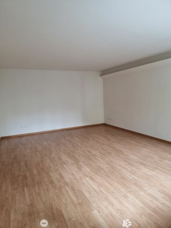 Grosszügige 3.5-Zimmer-Erdgeschosswohnung mit Aussensitzplatz 5