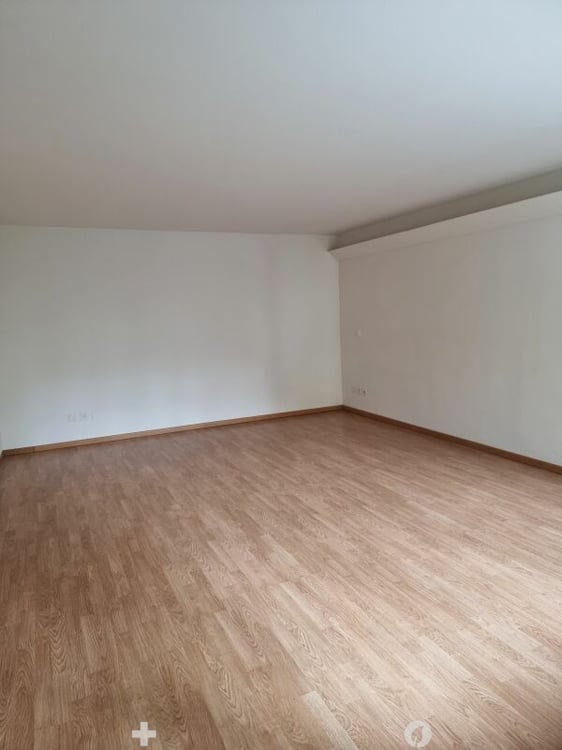Grosszügige 3.5-Zimmer-Erdgeschosswohnung mit Aussensitzplatz 5