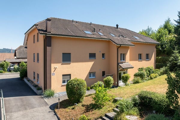 Charmante 2.5-Zimmer-Wohnung in Safnern 3