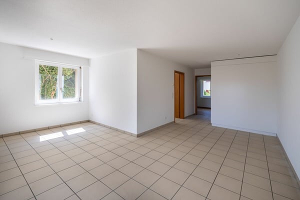 Helle 3.5-Zimmer-Wohnung mit Balkon in Safnern 3