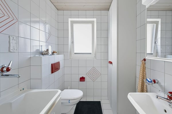 Attraktives Wohn- und Geschäftshaus im Möösliquartier 10