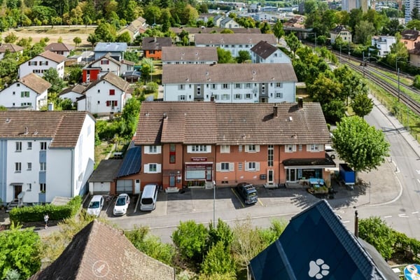Attraktives Wohn- und Geschäftshaus im Möösliquartier 4