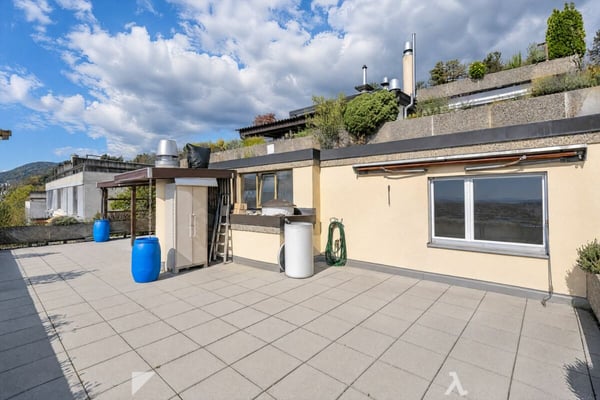 3.5 Zimmer Attika-Terrassenwohnung mit See- und Alpensicht 3