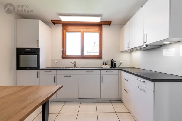 Zentrale und stilvolle Eigentumswohnung in Kölliken 4