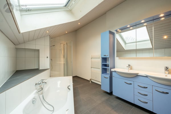 Das Beste aus zwei Welten: Wohnung mit Hausflair und Garten 9