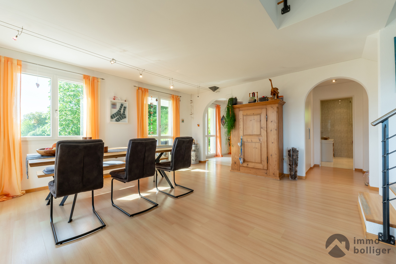 Immobilie in Brittnau - Maisonette-Traum in Brittnau Offen, hell und wunderbar ruhig - Bild 2